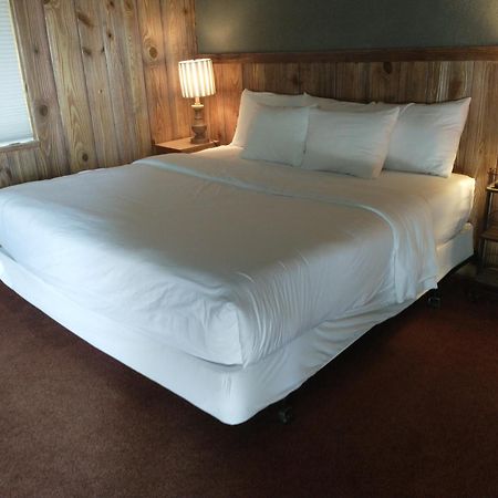 Simmer Motel Wamego Luaran gambar