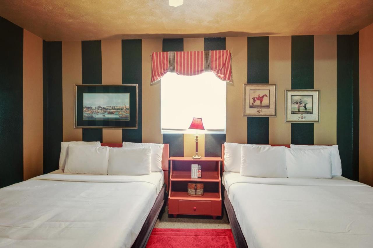 Simmer Motel Wamego Luaran gambar