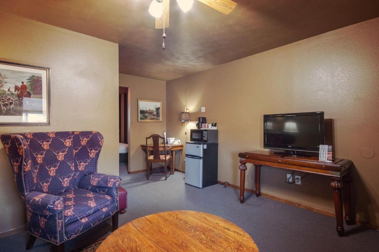 Simmer Motel Wamego Luaran gambar