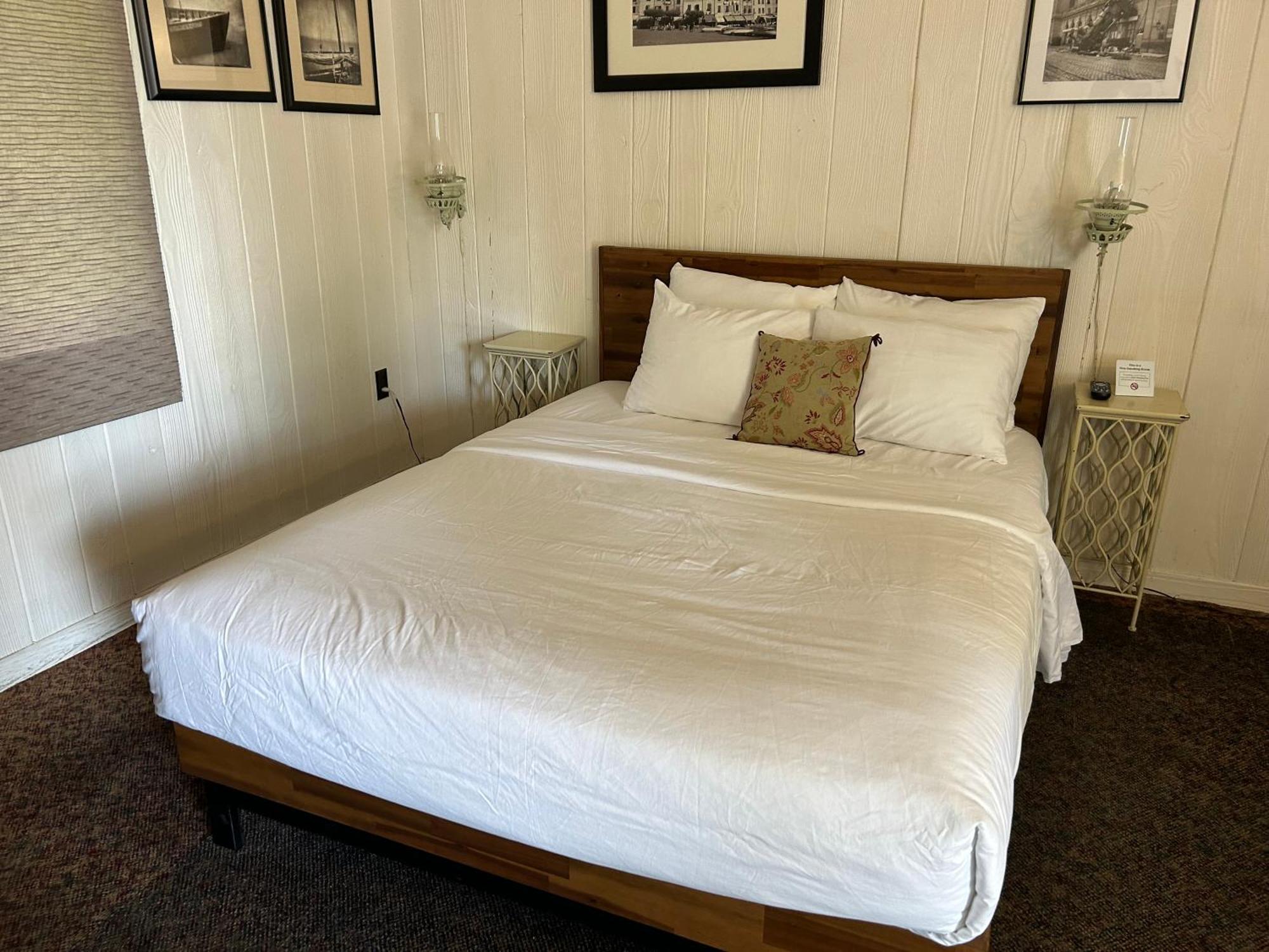 Simmer Motel Wamego Luaran gambar